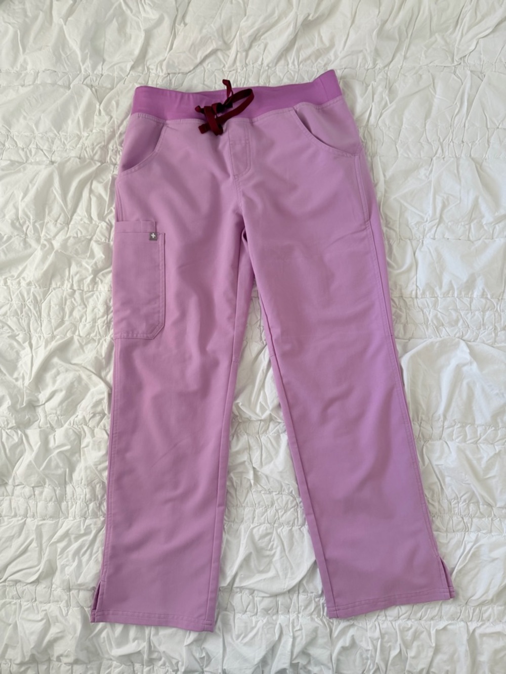 FIGS Women’s Dusk Pink Cargo Style Scrubs S/P